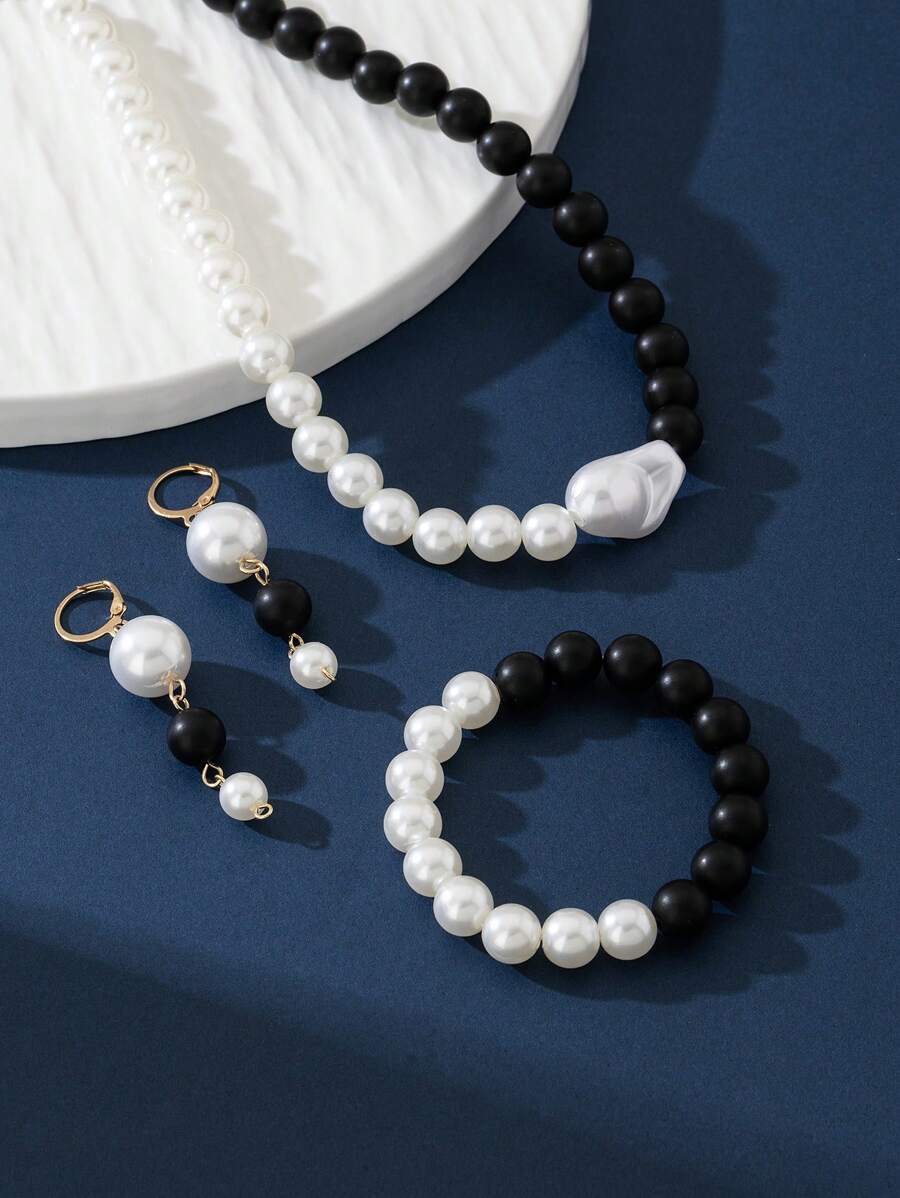 perlas y piedras preciosas de agua